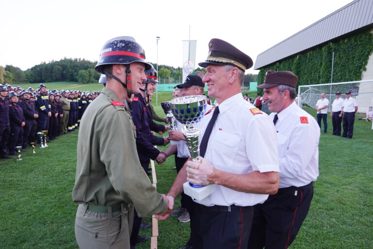 54558611951 9b93afd2e9 o